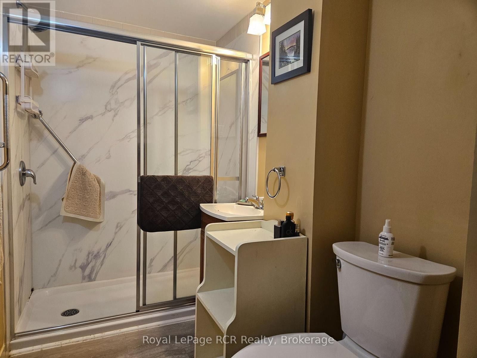 












321 8TH AVENUE E

,
Owen Sound,




Ontario
N4K3A3

