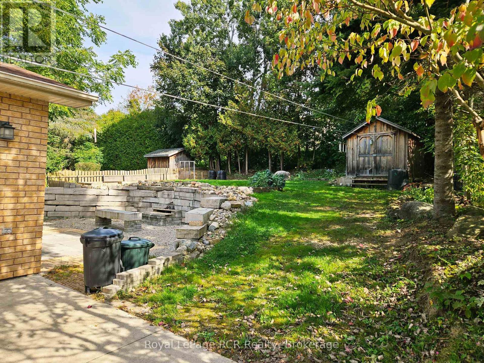 












321 8TH AVENUE E

,
Owen Sound,




Ontario
N4K3A3


