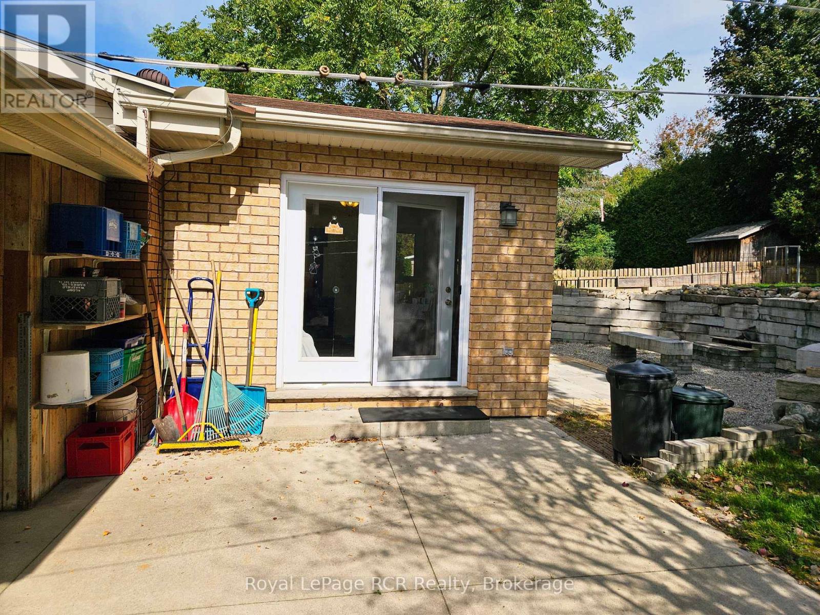 












321 8TH AVENUE E

,
Owen Sound,




Ontario
N4K3A3

