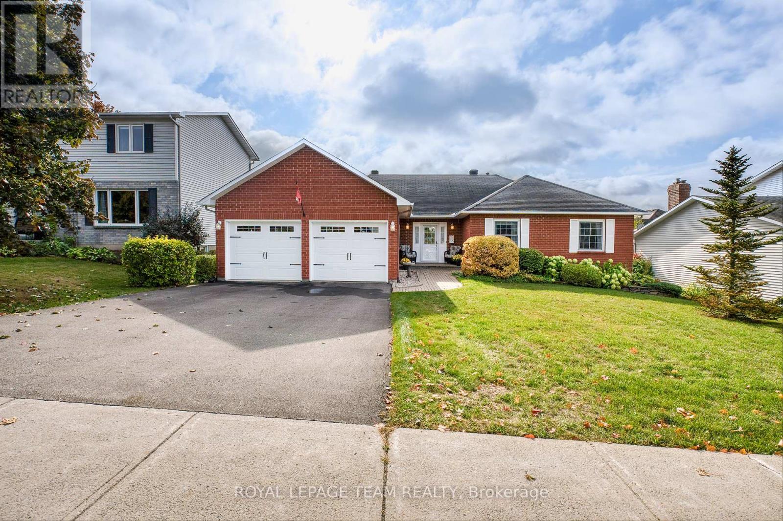 












16 TATRA STREET

,
Mississippi Mills,




Ontario
K0A1A0

