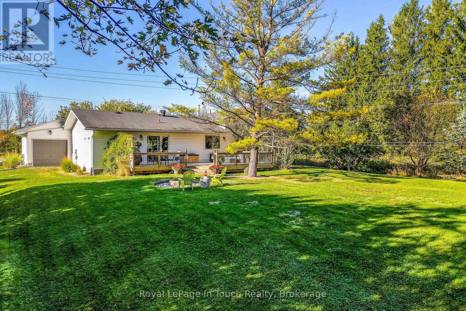 












1023 FLOS 4 ROAD W

,
Springwater,




Ontario
L0L2K0

