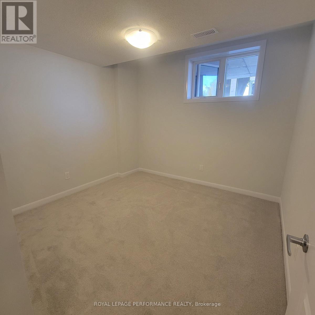 












801 ARCADIAN PRIVATE

,
Ottawa,




Ontario
K2T0S8


