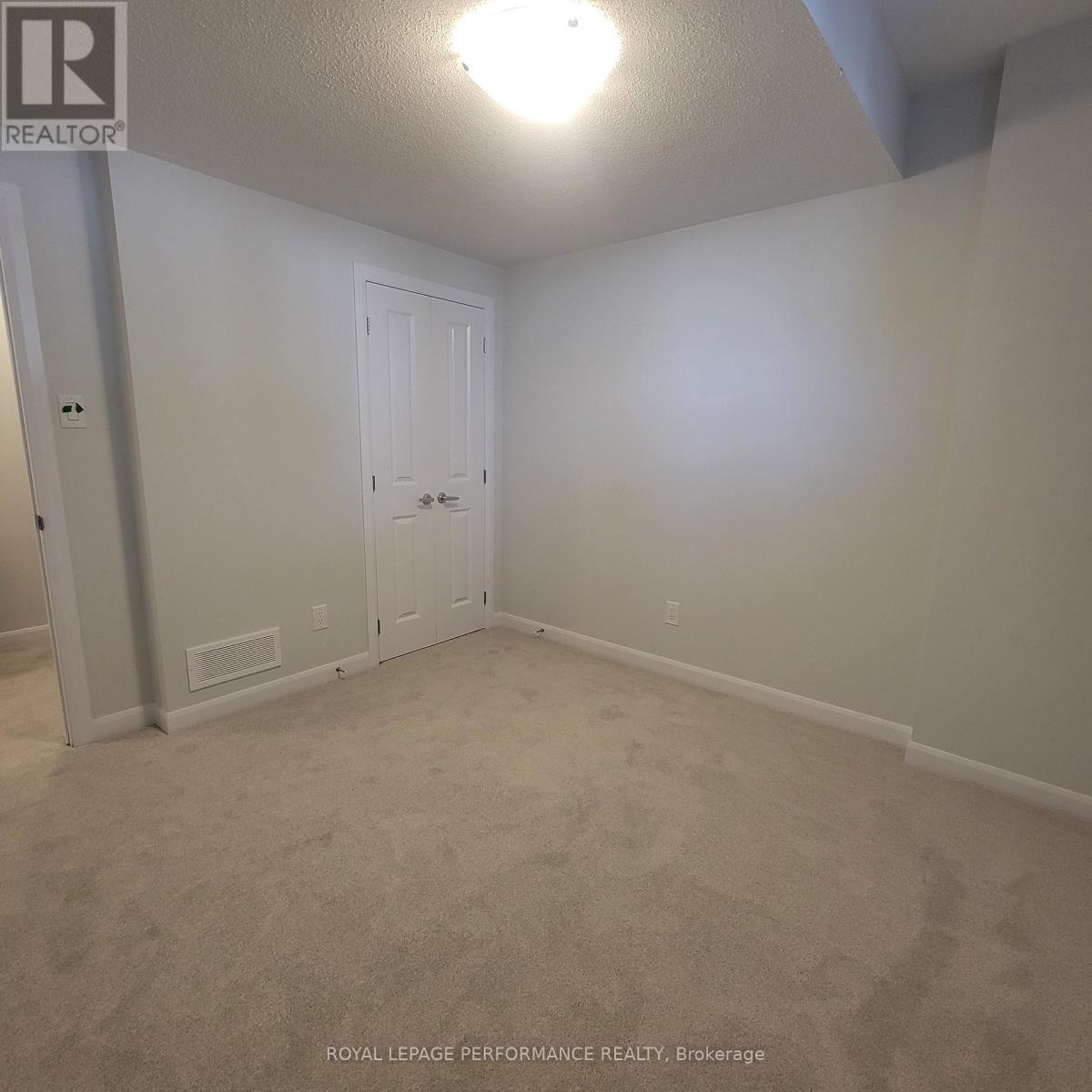 












801 ARCADIAN PRIVATE

,
Ottawa,




Ontario
K2T0S8

