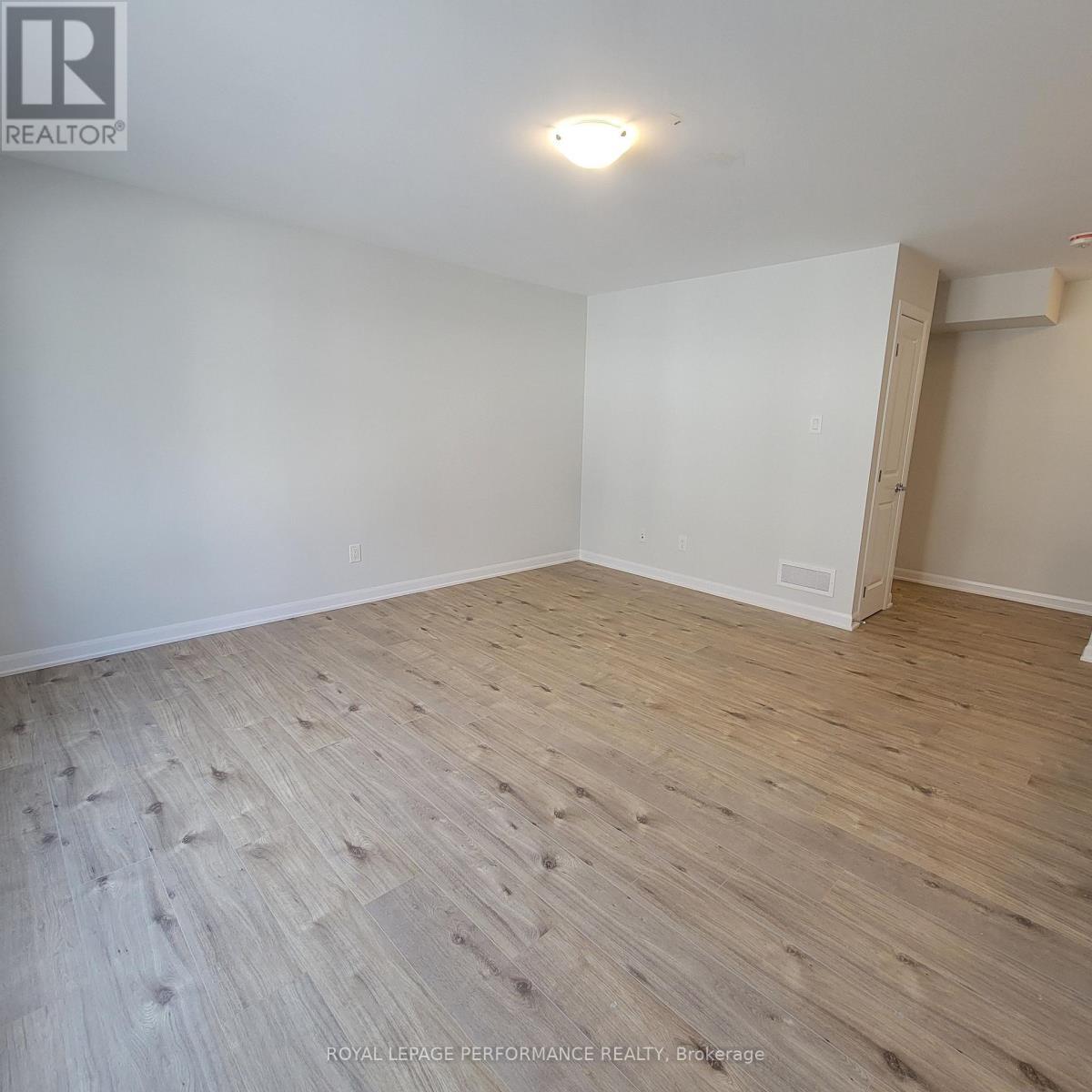 












801 ARCADIAN PRIVATE

,
Ottawa,




Ontario
K2T0S8

