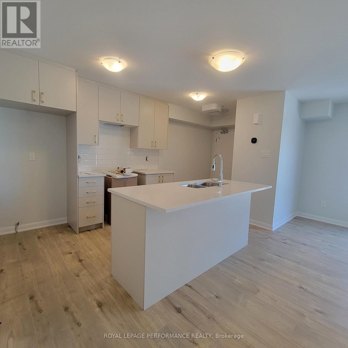












801 ARCADIAN PRIVATE

,
Ottawa,




Ontario
K2T0S8

