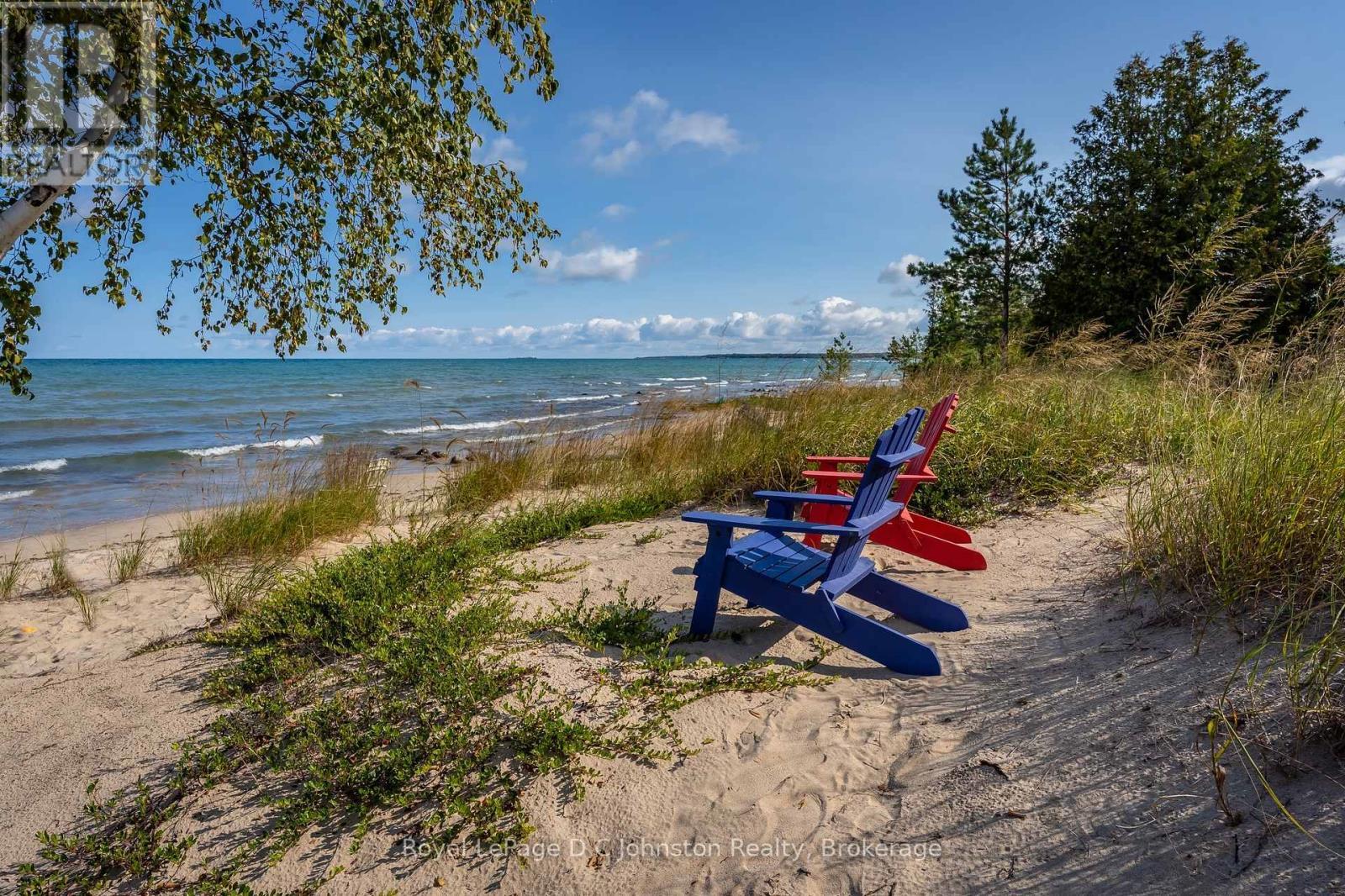 












103 SAUGEEN BEACH ROAD

,
Saugeen Shores,




Ontario
N0H2C5

