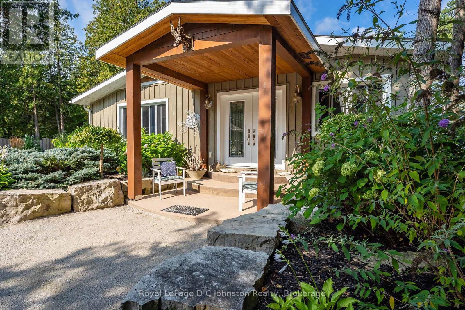 












103 SAUGEEN BEACH ROAD

,
Saugeen Shores,




Ontario
N0H2C5

