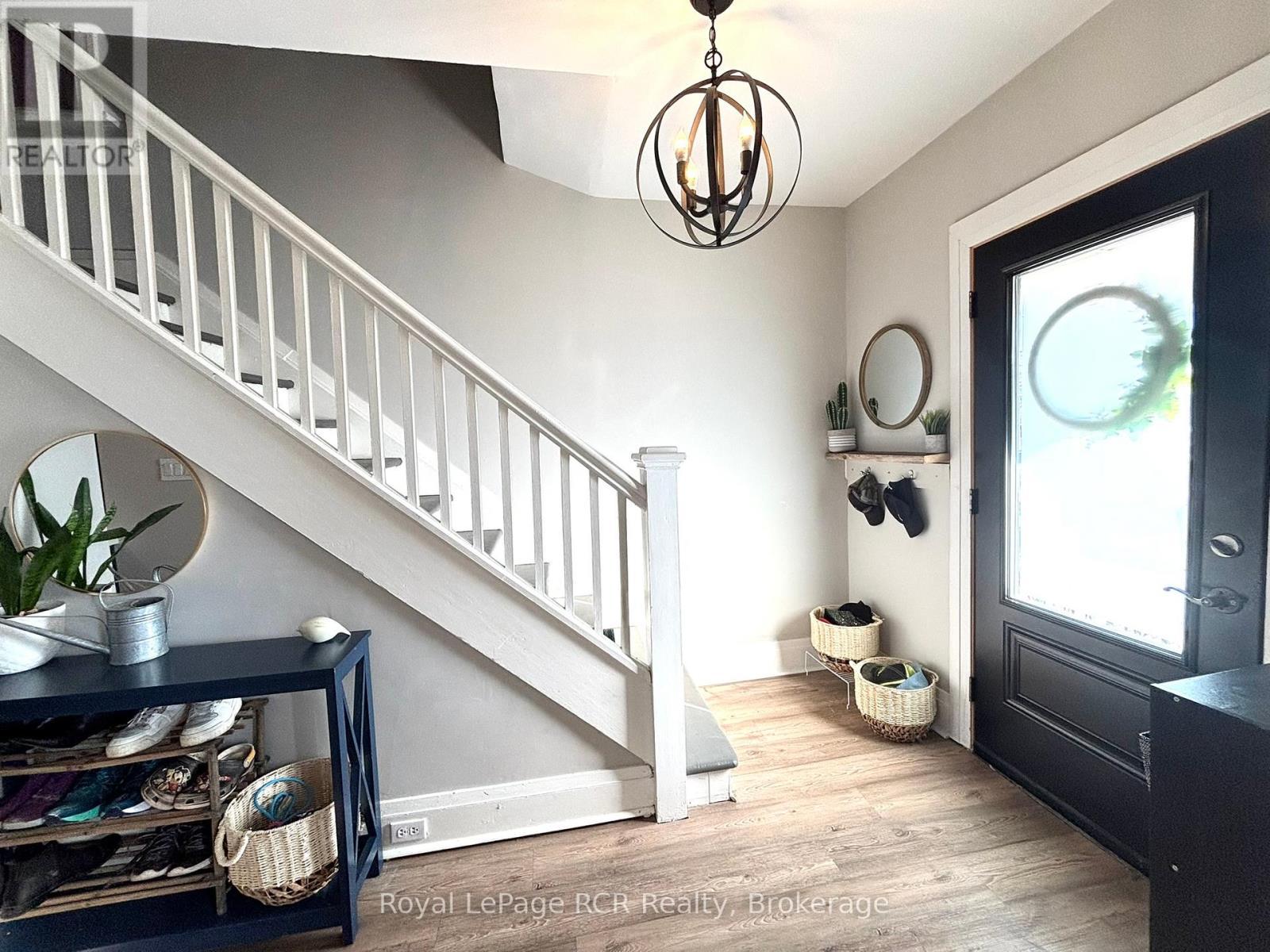 












1186 2ND AVENUE W

,
Owen Sound,




Ontario
N4K4N2

