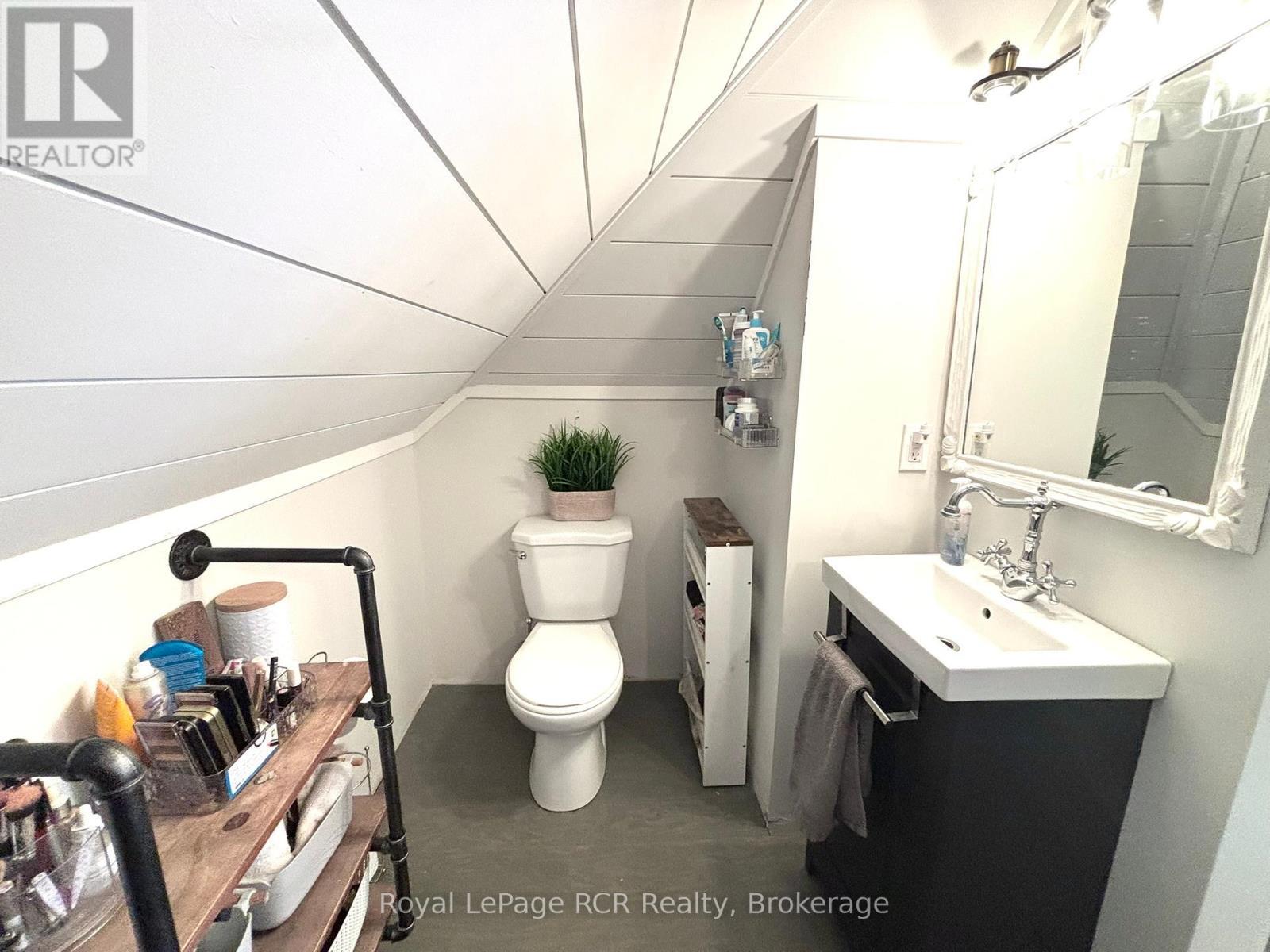 












1186 2ND AVENUE W

,
Owen Sound,




Ontario
N4K4N2

