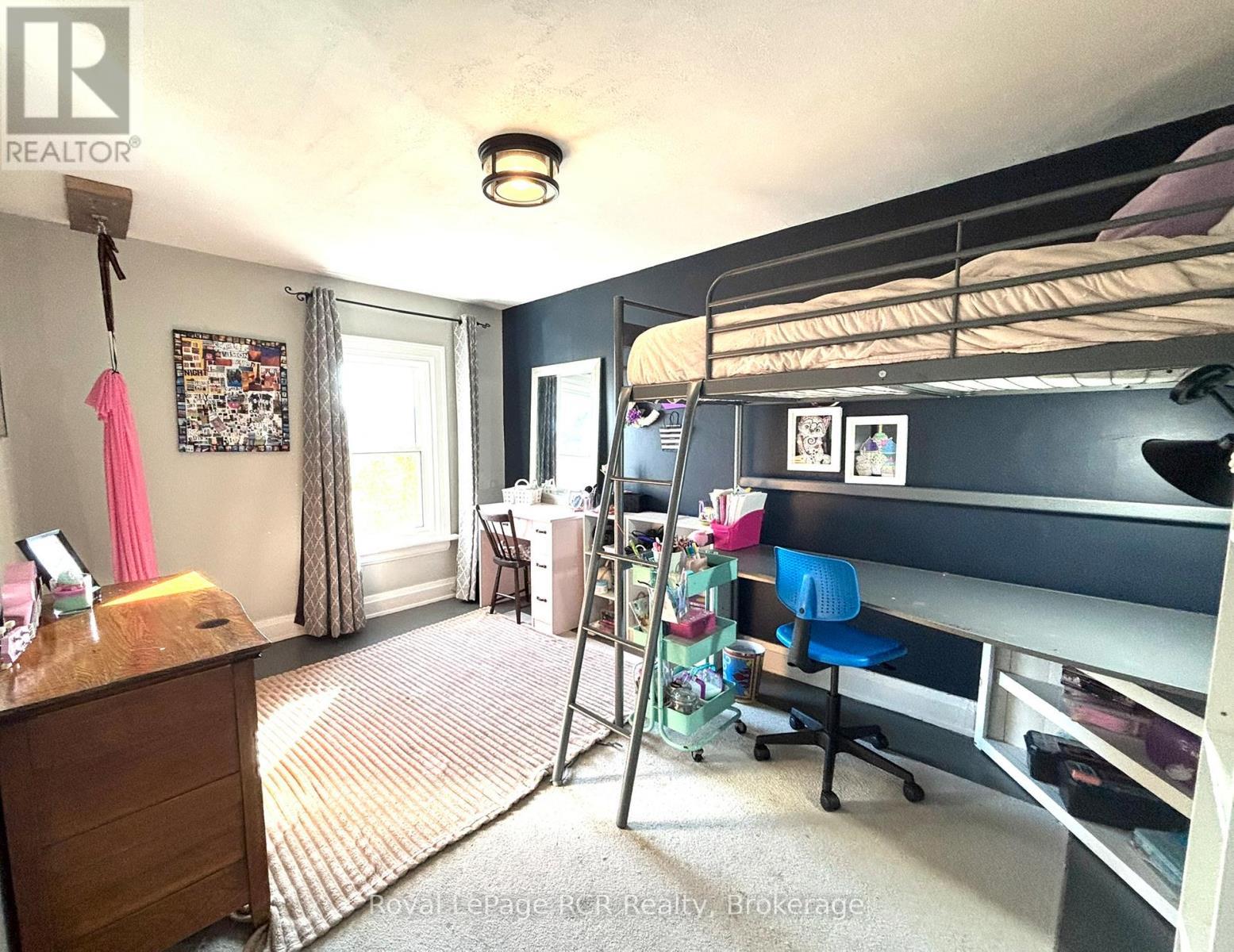 












1186 2ND AVENUE W

,
Owen Sound,




Ontario
N4K4N2

