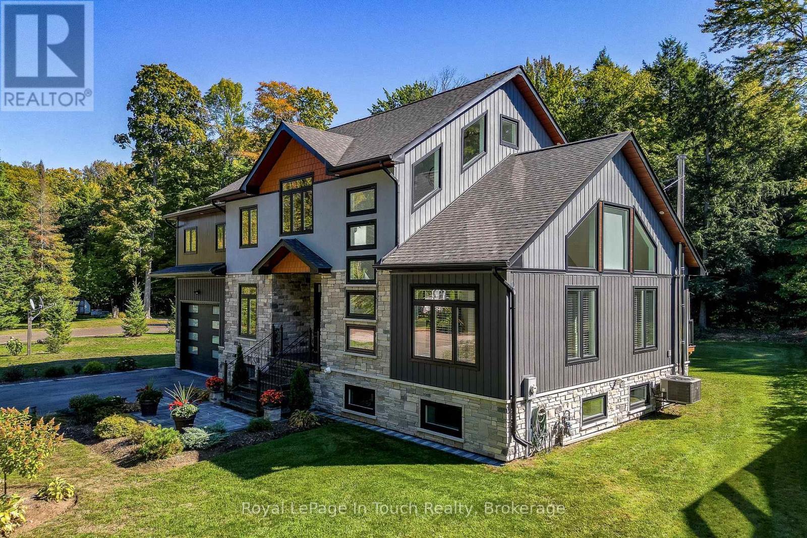 












9 BELCOURT CRESCENT

,
Tiny,




Ontario
L9M0M7

