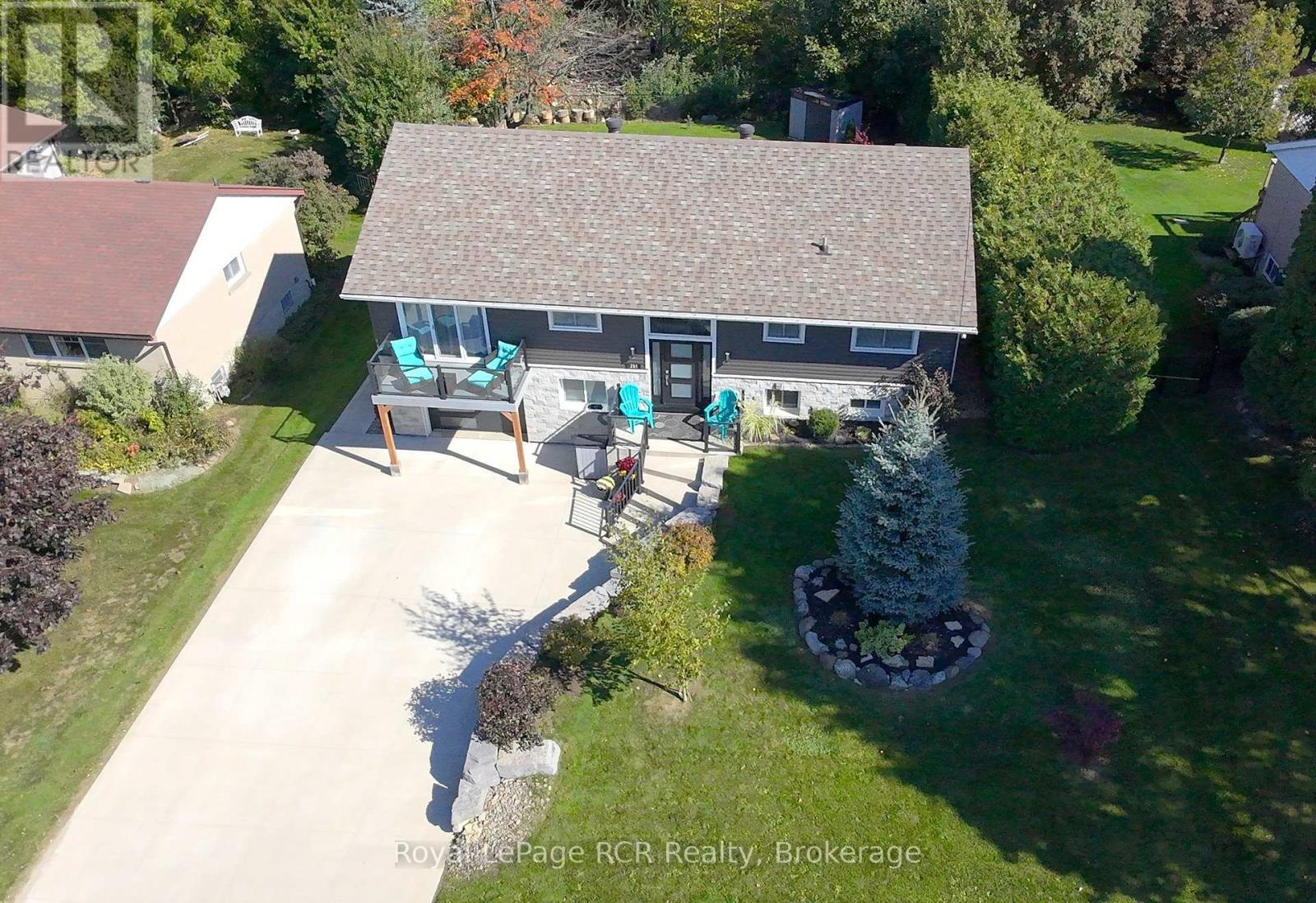 












251 PEARSON STREET

,
Meaford,




Ontario
N4L1L6

