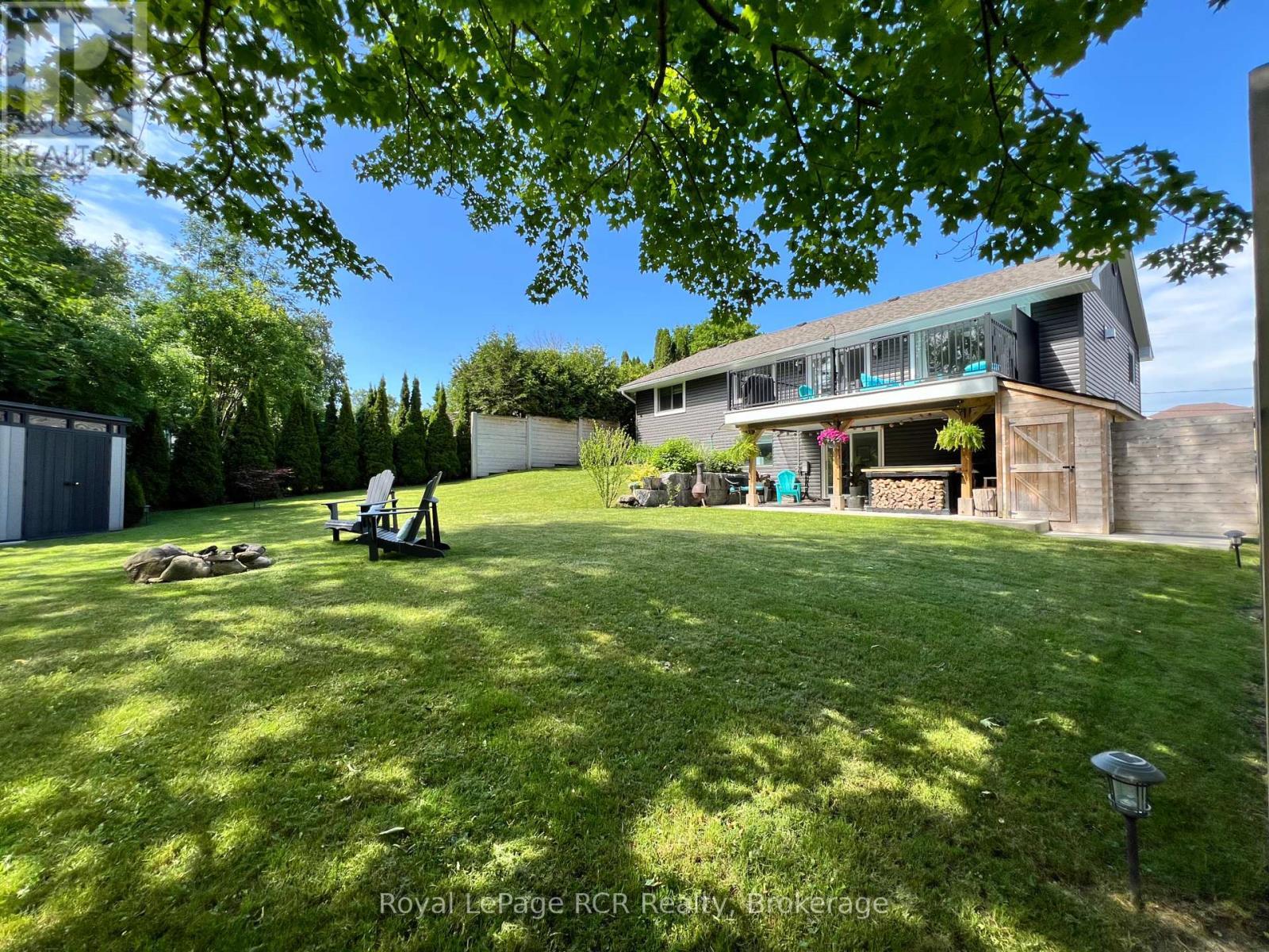 












251 PEARSON STREET

,
Meaford,




Ontario
N4L1L6

