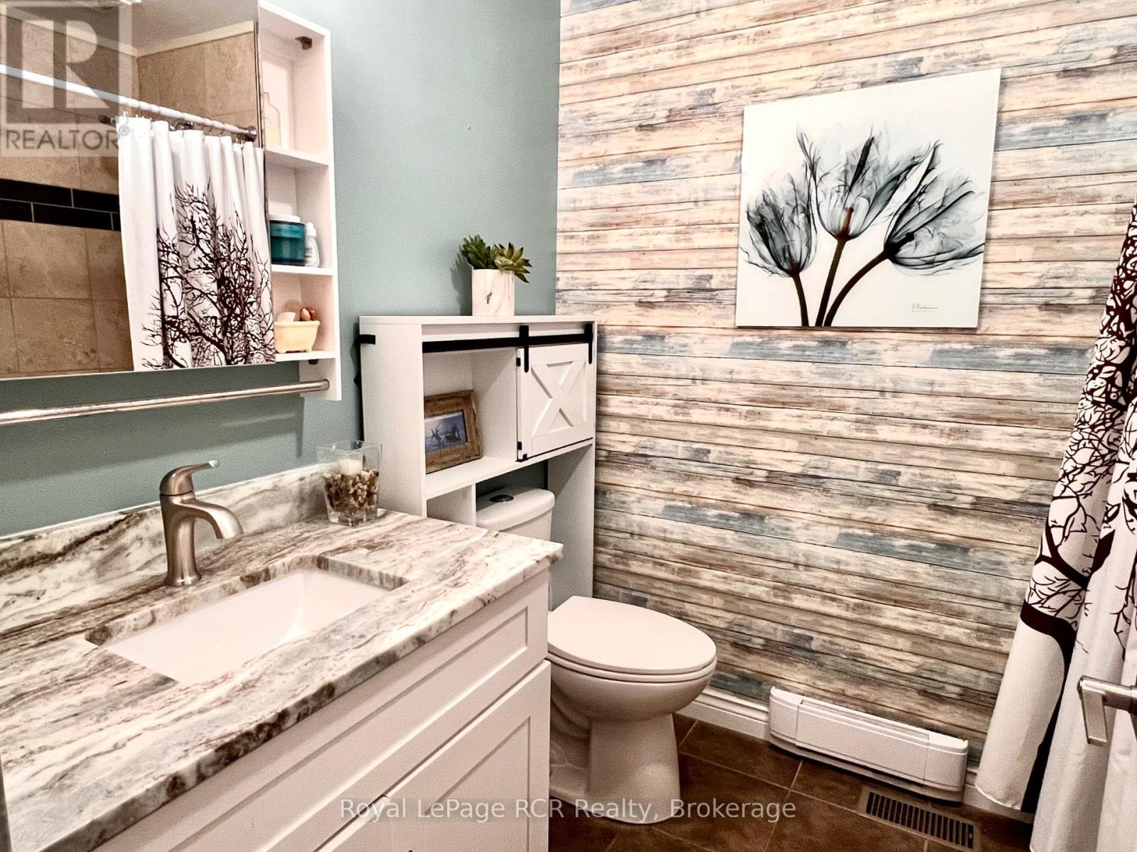 












251 PEARSON STREET

,
Meaford,




Ontario
N4L1L6

