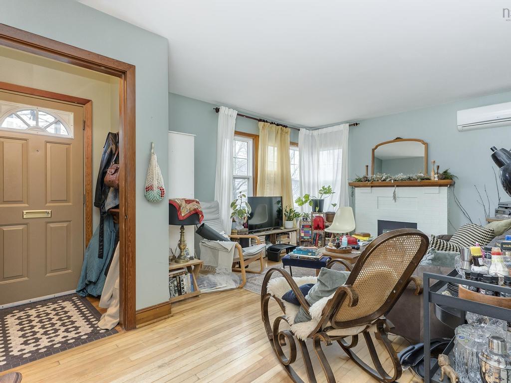 












7142 Abbott Drive

,
Halifax,




NS
B3L 2L7

