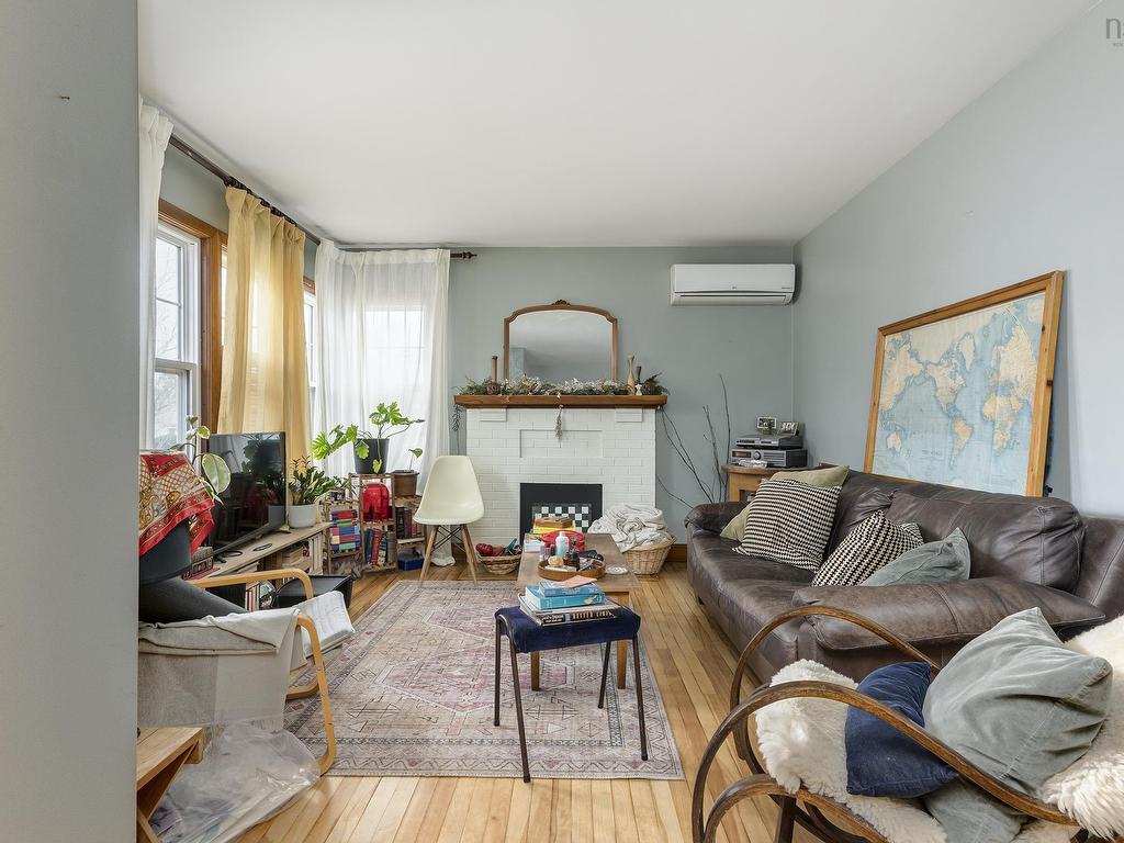 












7142 Abbott Drive

,
Halifax,




NS
B3L 2L7

