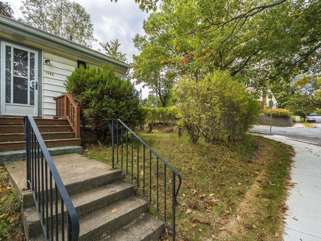 












7142 Abbott Drive

,
Halifax,




NS
B3L 2L7

