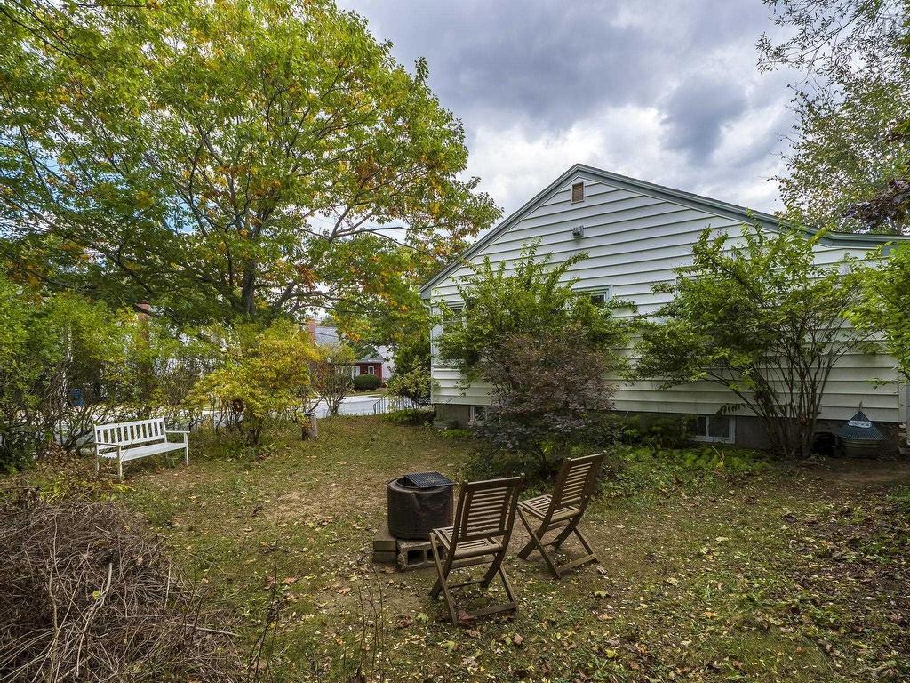 












7142 Abbott Drive

,
Halifax,




NS
B3L 2L7

