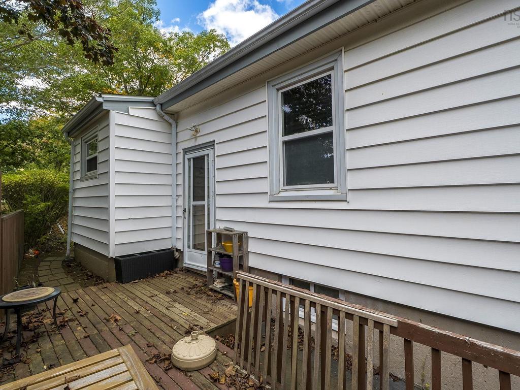 












7142 Abbott Drive

,
Halifax,




NS
B3L 2L7

