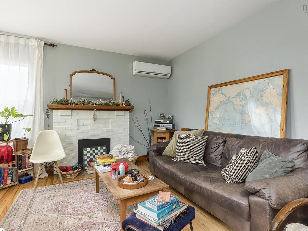 












7142 Abbott Drive

,
Halifax,




NS
B3L 2L7

