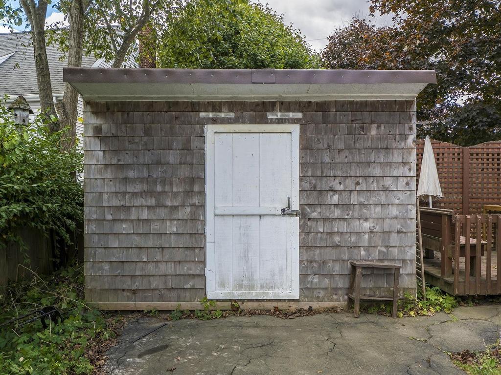 












7142 Abbott Drive

,
Halifax,




NS
B3L 2L7

