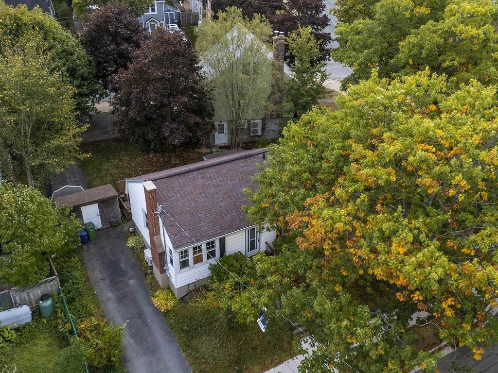 












7142 Abbott Drive

,
Halifax,




NS
B3L 2L7


