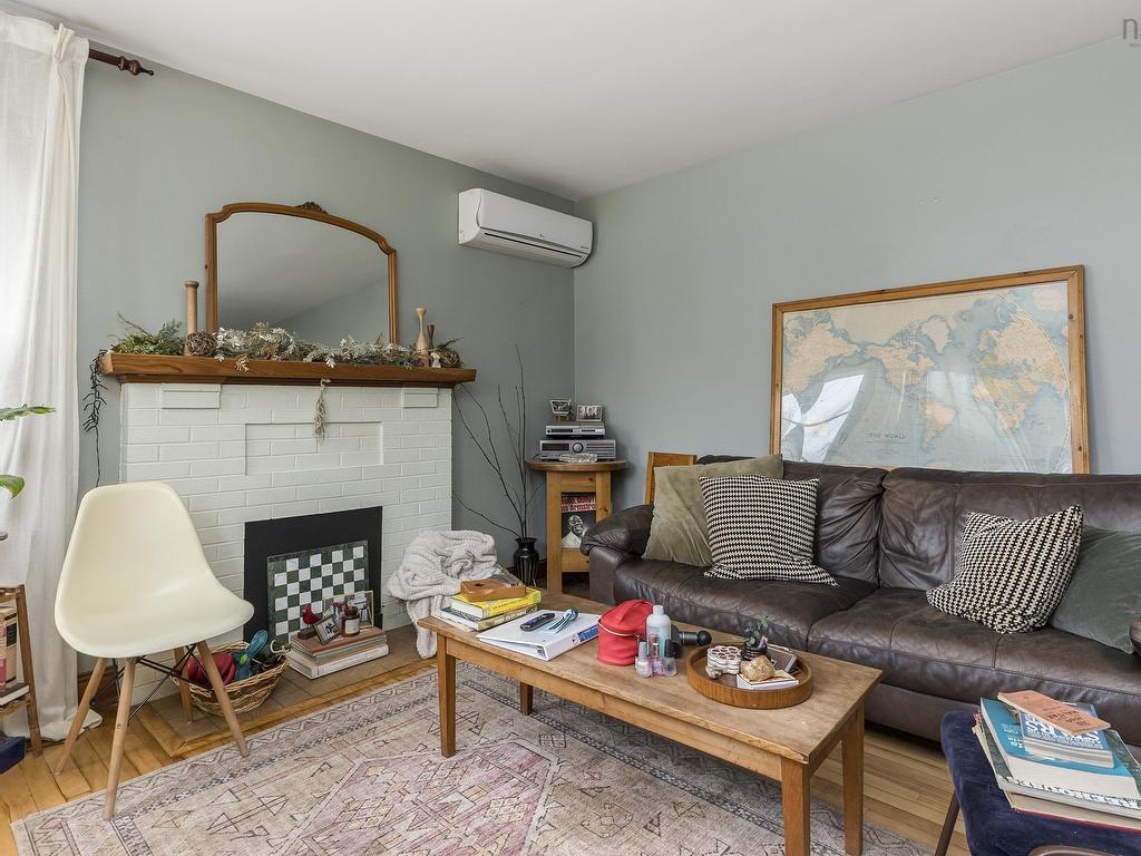 












7142 Abbott Drive

,
Halifax,




NS
B3L 2L7

