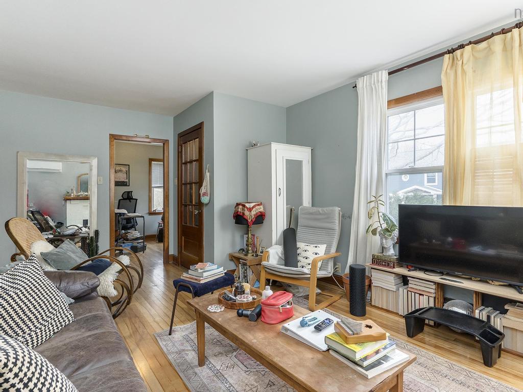 












7142 Abbott Drive

,
Halifax,




NS
B3L 2L7

