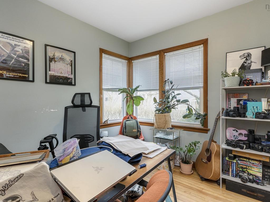 












7142 Abbott Drive

,
Halifax,




NS
B3L 2L7

