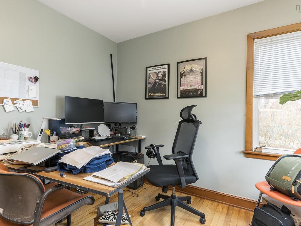 












7142 Abbott Drive

,
Halifax,




NS
B3L 2L7

