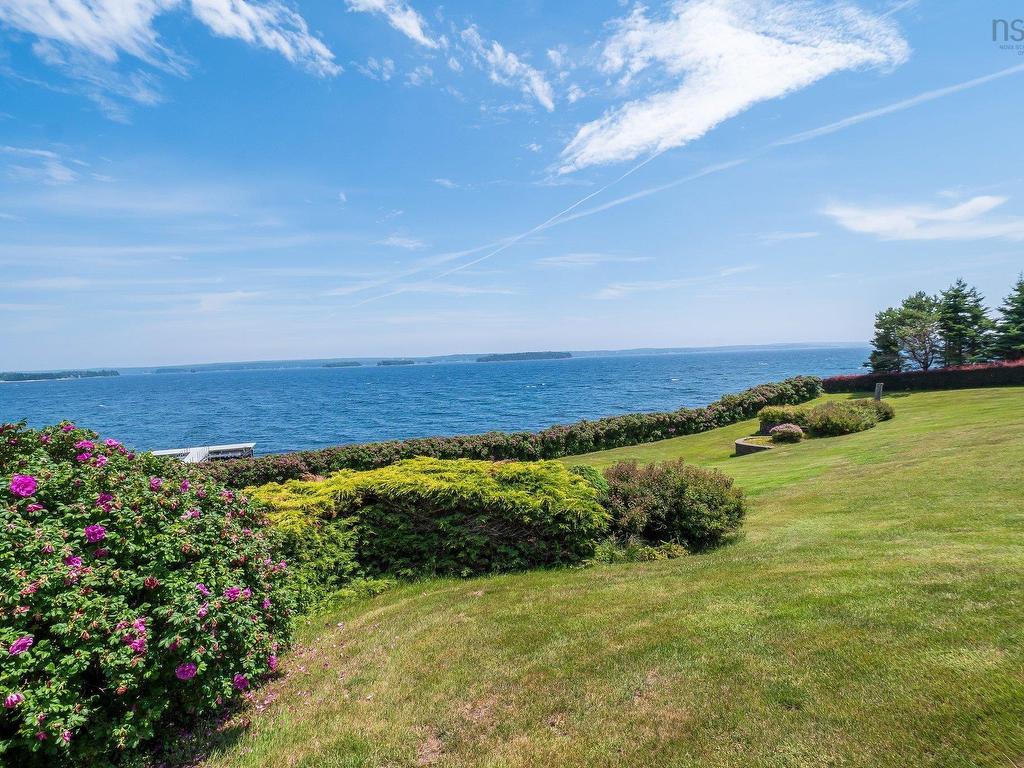 












38 Lennox Road

,
Black Point,




NS
B0J 1T0

