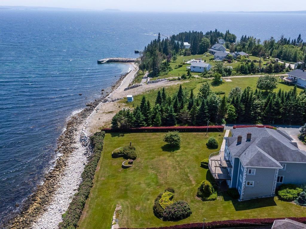 












38 Lennox Road

,
Black Point,




NS
B0J 1T0

