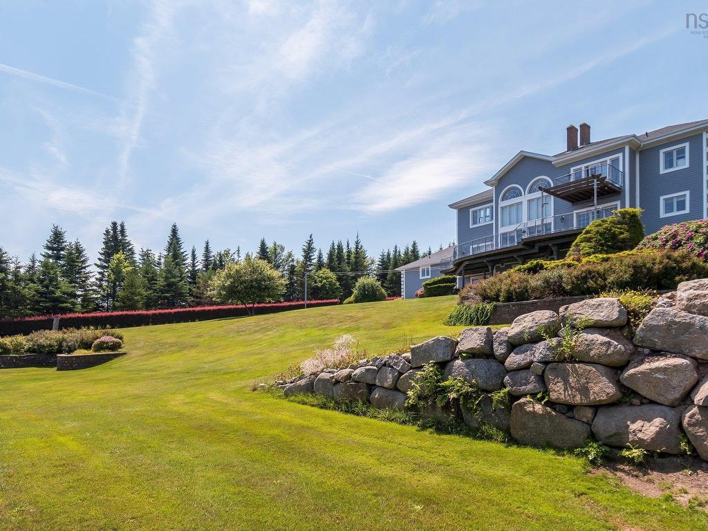 












38 Lennox Road

,
Black Point,




NS
B0J 1T0

