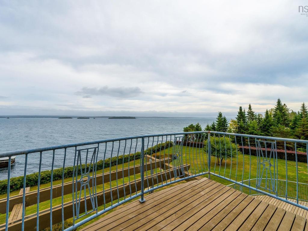 












38 Lennox Road

,
Black Point,




NS
B0J 1T0

