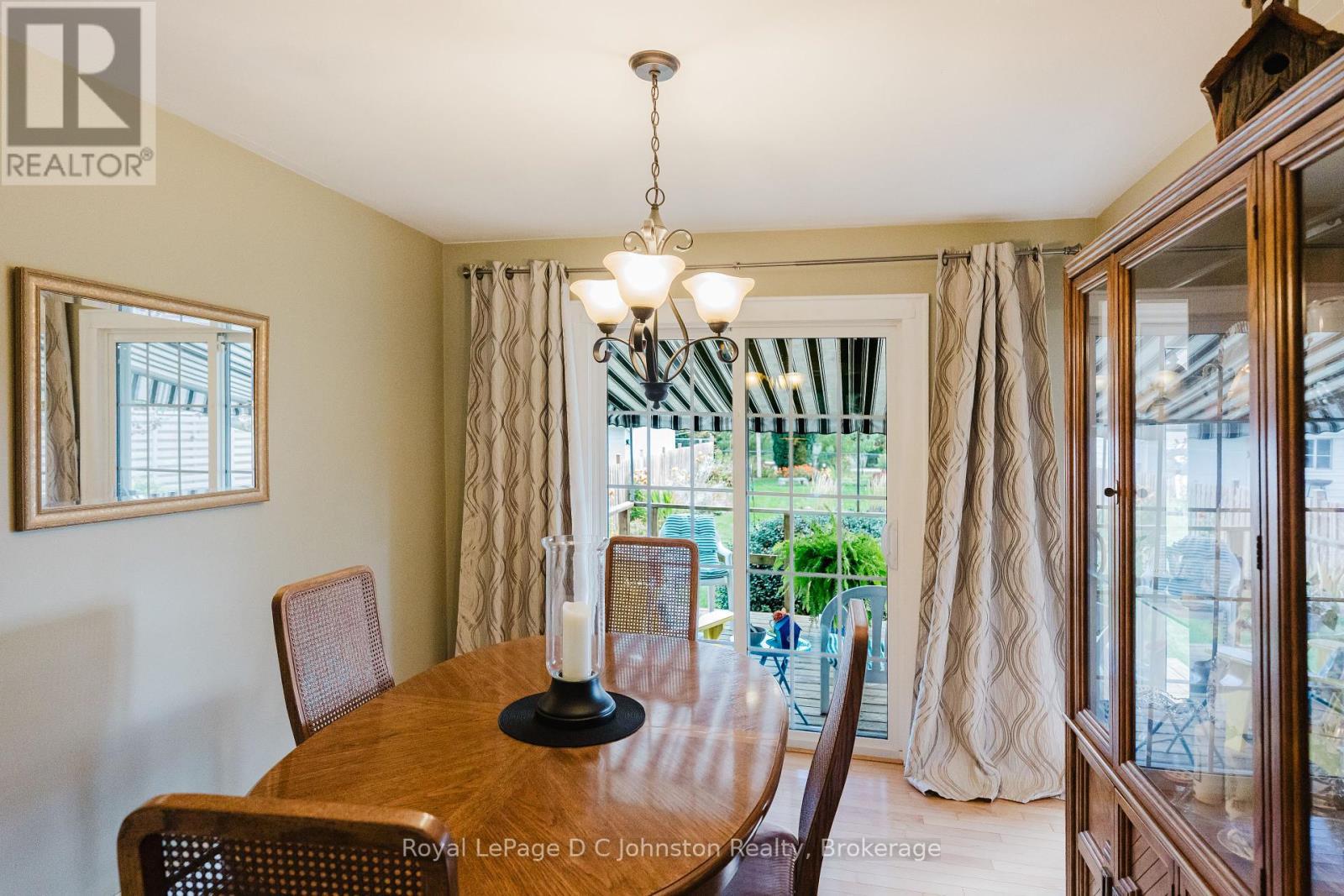 












929 WELLINGTON STREET

,
Saugeen Shores,




Ontario
N0H2C3

