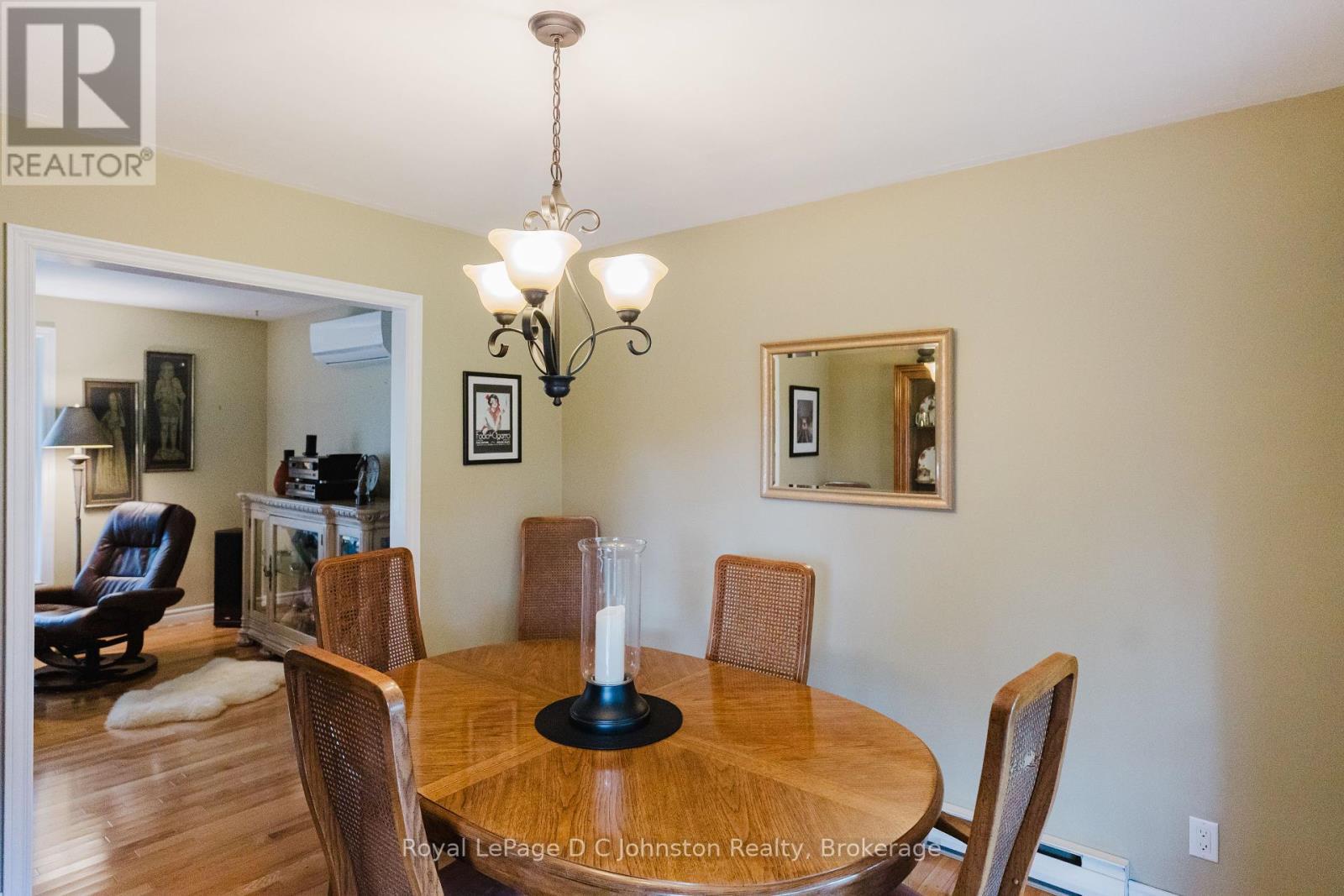 












929 WELLINGTON STREET

,
Saugeen Shores,




Ontario
N0H2C3

