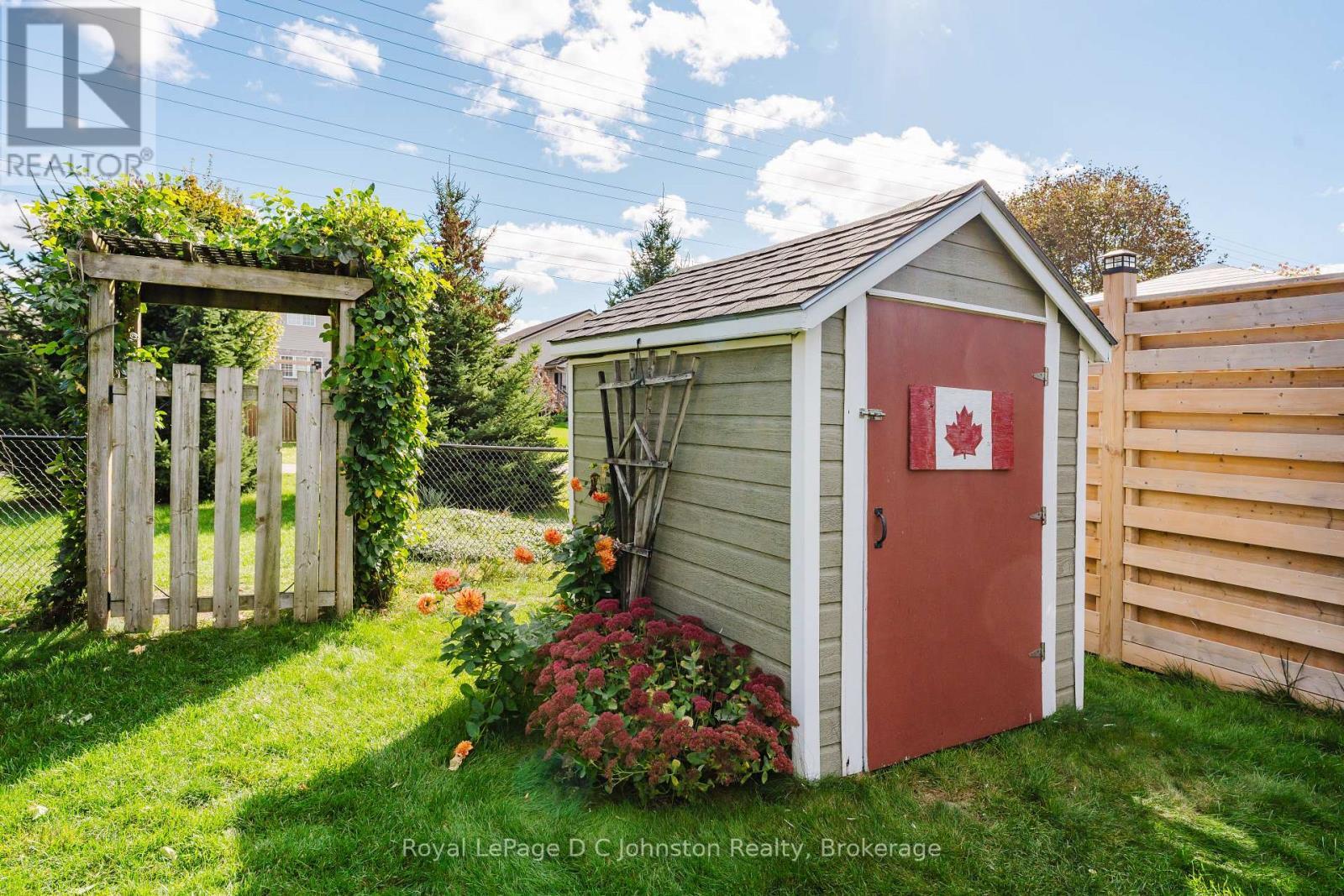 












929 WELLINGTON STREET

,
Saugeen Shores,




Ontario
N0H2C3

