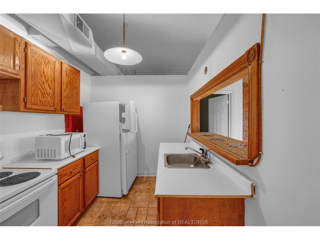 









18


Main

Street,
Ridgetown,




ON
N0P 2C0

