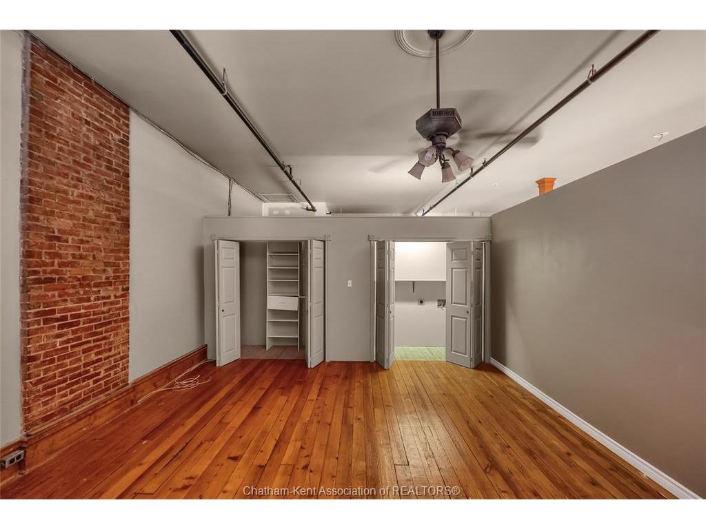 









18


Main

Street,
Ridgetown,




ON
N0P 2C0


