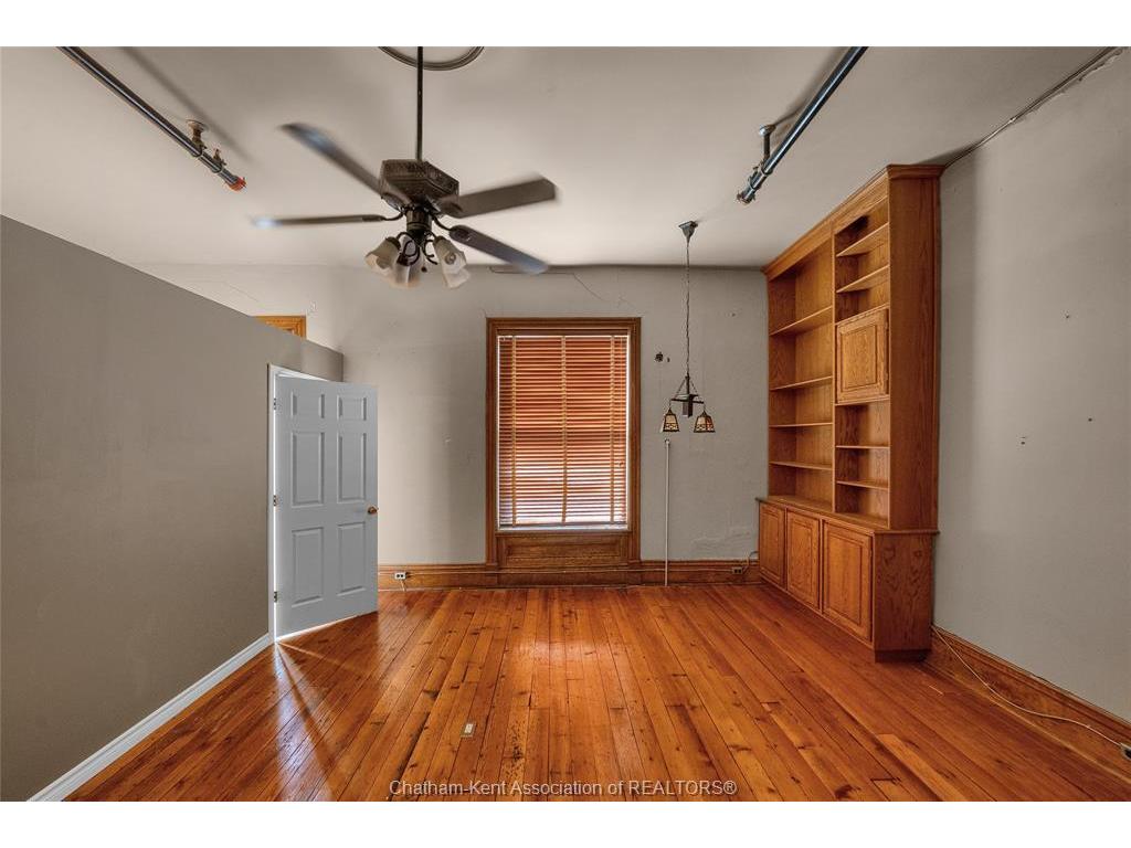 









18


Main

Street,
Ridgetown,




ON
N0P 2C0

