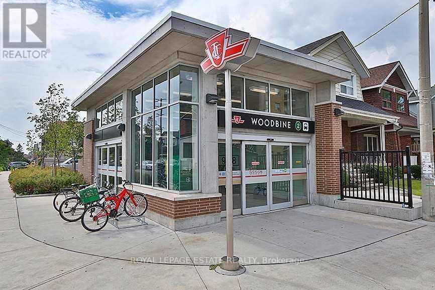 












30 AMROTH AVENUE

,
Toronto,




Ontario
M4C4H2

