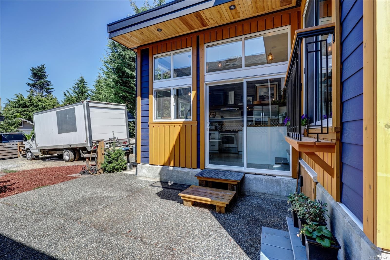 









93


Ashlar

Ave,
Nanaimo,




BC
V9R 3P3

