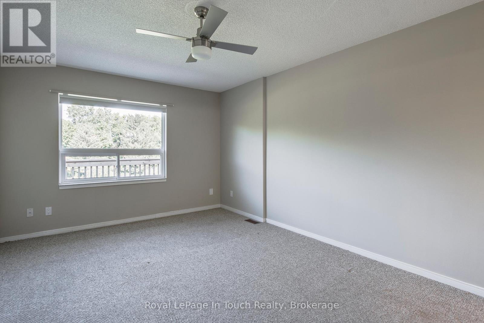 












32 - 696 KING STREET

,
Midland,




Ontario
L4R5B5

