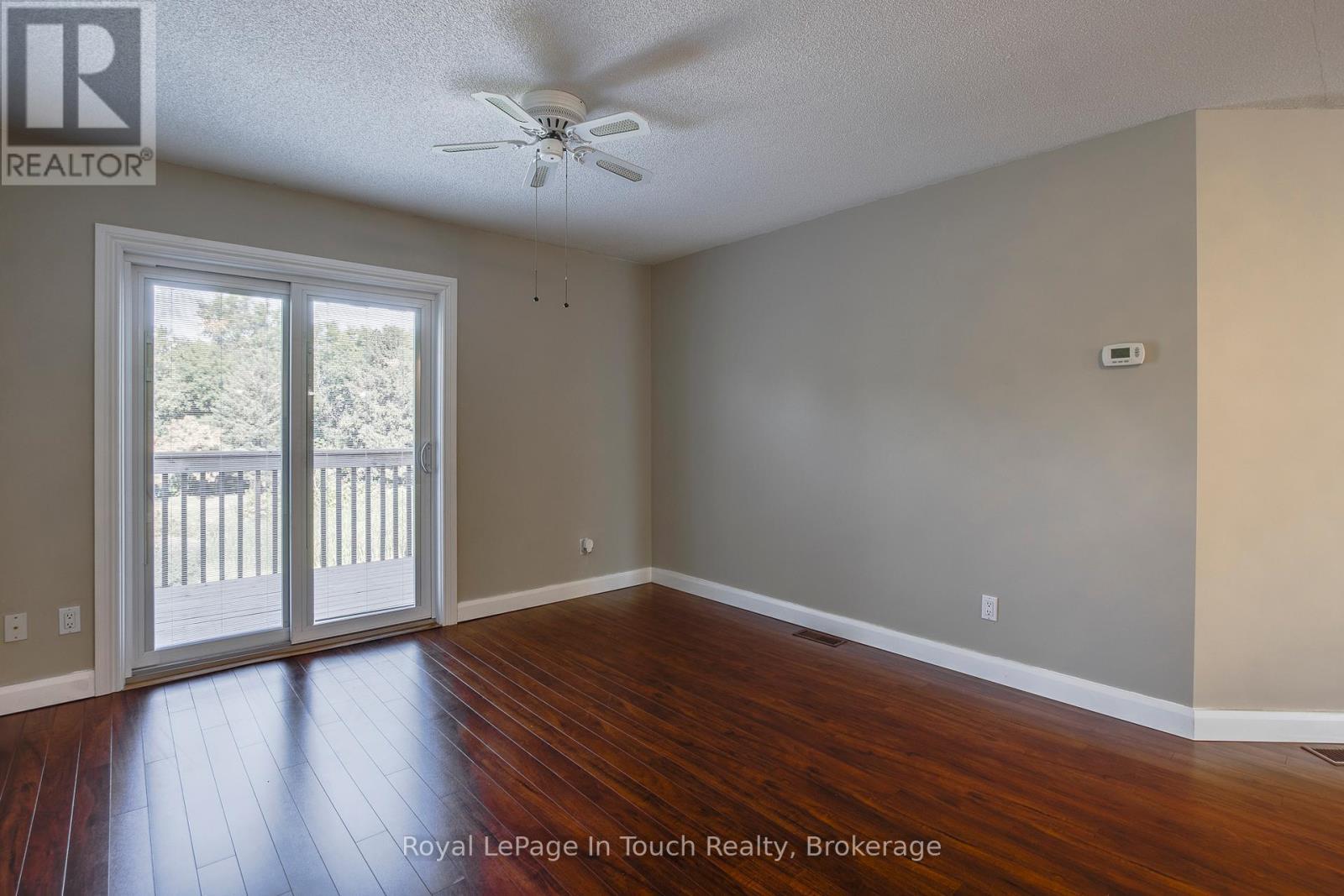 












32 - 696 KING STREET

,
Midland,




Ontario
L4R5B5

