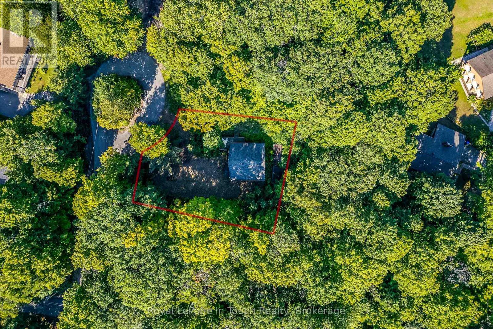 












5 GARY COURT

,
Tiny,




Ontario
L9M0H3


