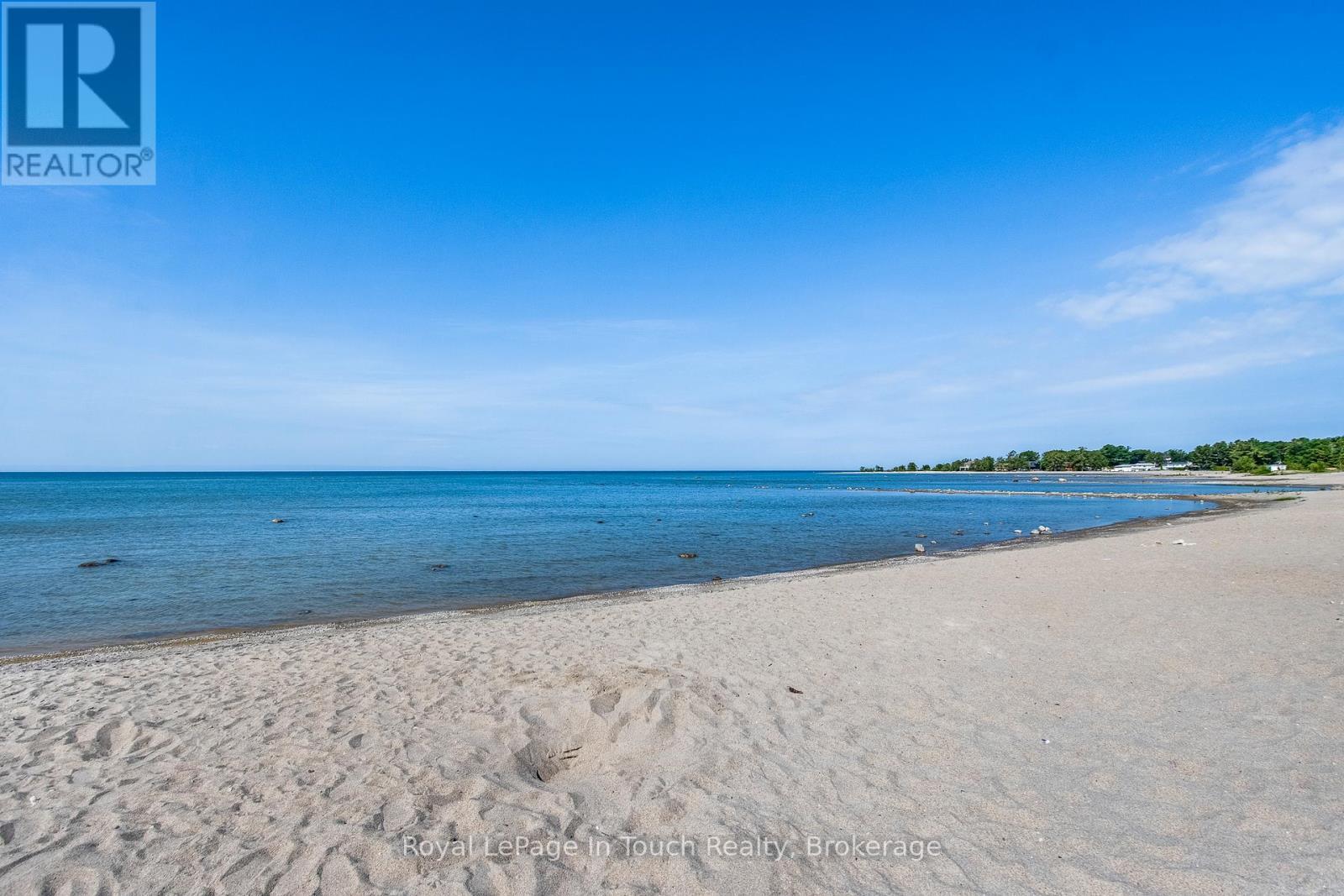 












5 GARY COURT

,
Tiny,




Ontario
L9M0H3

