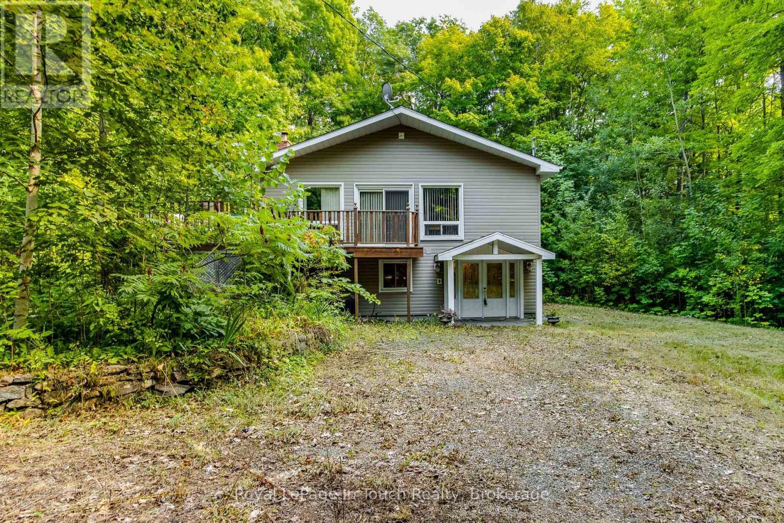 












5 GARY COURT

,
Tiny,




Ontario
L9M0H3

