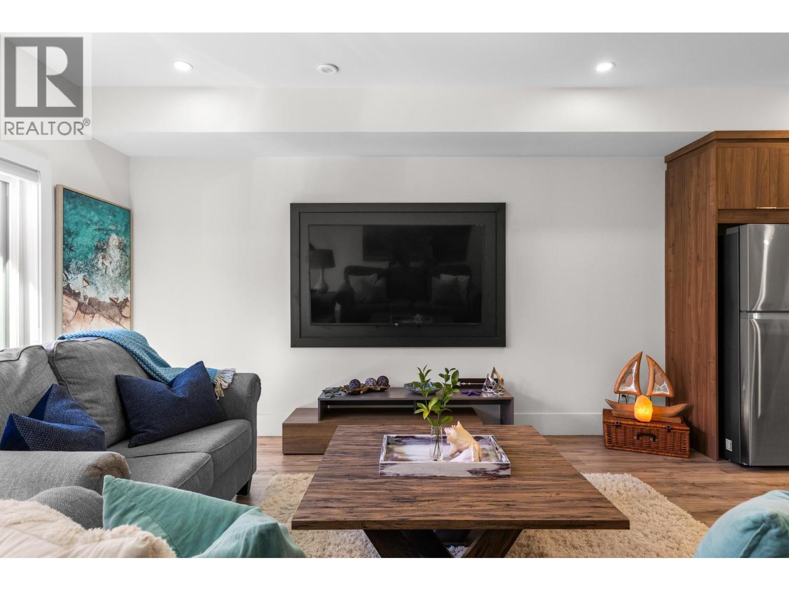 












18 Loon Crescent Unit# 3

,
Osoyoos,




British Columbia
V0H1V1

