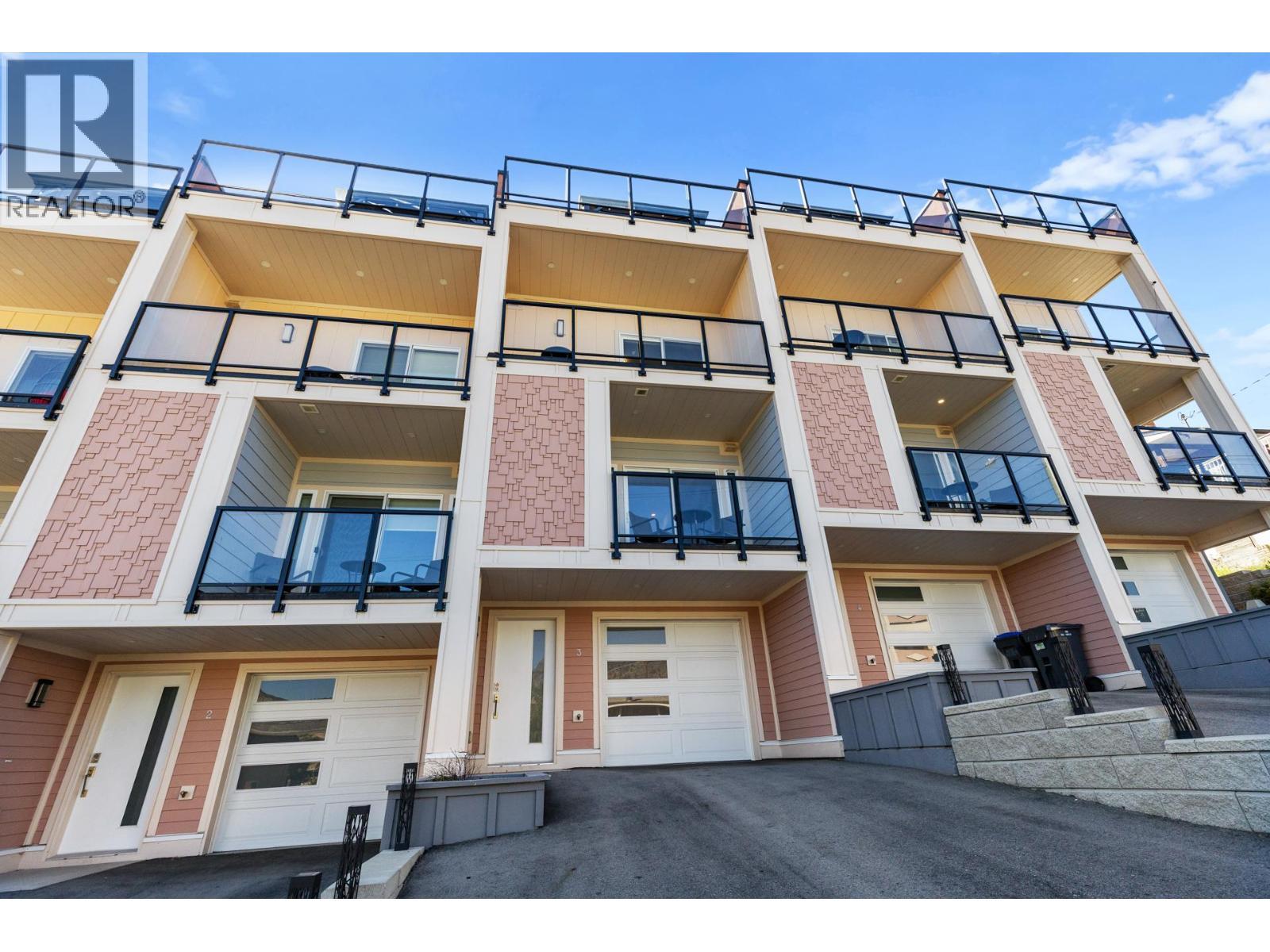 












18 Loon Crescent Unit# 3

,
Osoyoos,




British Columbia
V0H1V1

