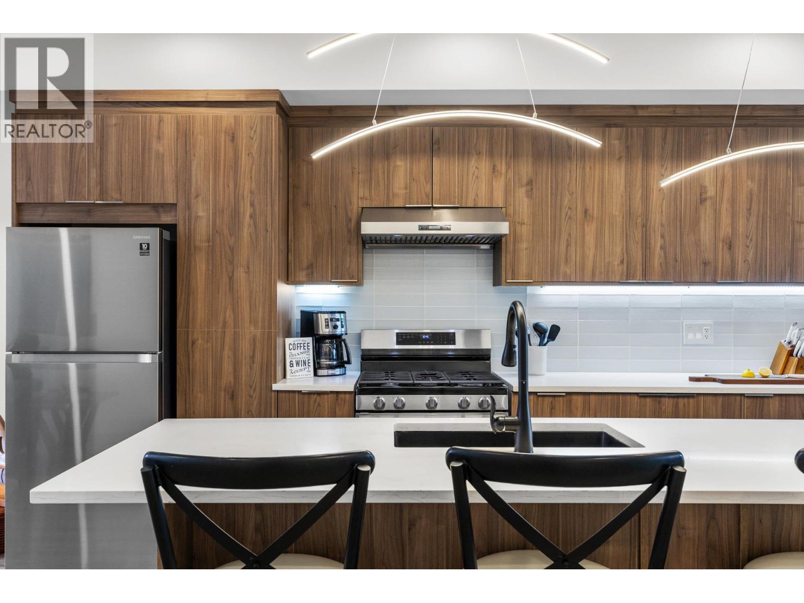 












18 Loon Crescent Unit# 3

,
Osoyoos,




British Columbia
V0H1V1

